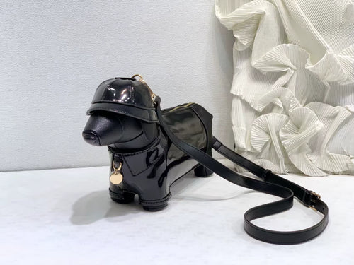 Black Dog Cap Bag